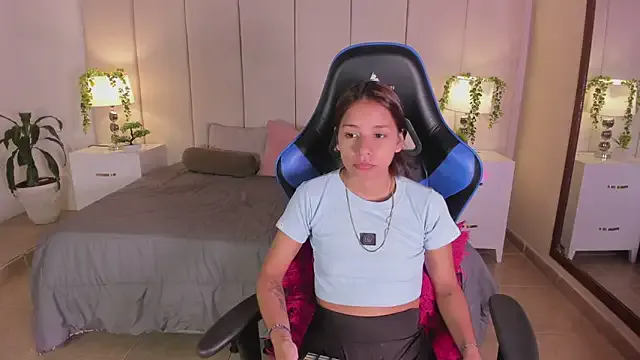 mia_rousse25 Image 14