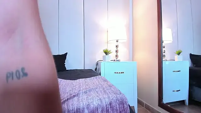 mia_rousse25 Image 6