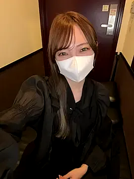 Moe_v_v Profile Image