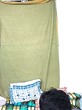 NAUGHTY_INDIAN_COUPLE Image 18