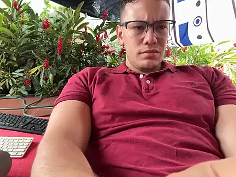 Neil_and_isaac Image 10