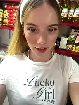 NicoleCut Image 13