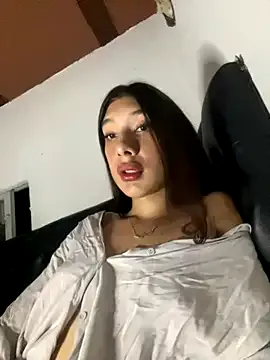 NICOLSKINNY1 Image 11