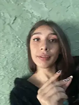 NICOLSKINNY1 Image 15