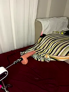 Ozge-SluttyScream69 Image 5