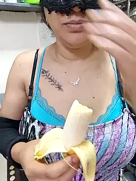 RDX_COUPLE video chat preview