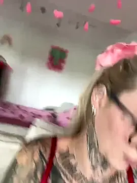 Stella-Kink Image 4