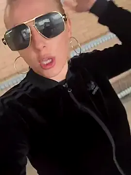 Strongqueen Image 8