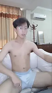 STxuguanhan's Thumb Image
