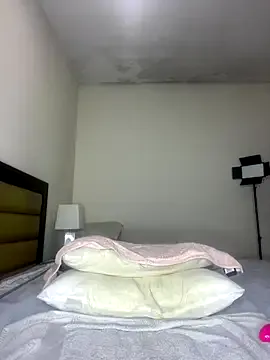 xyz089 Image 4