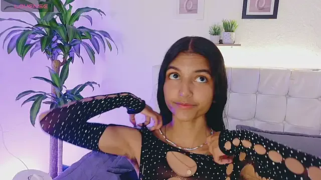 YuliethPetite Image 18